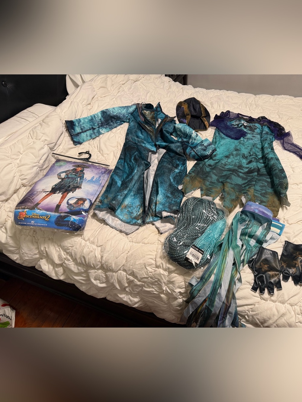 Girls Disney descendants 2 uma costume M 7-8